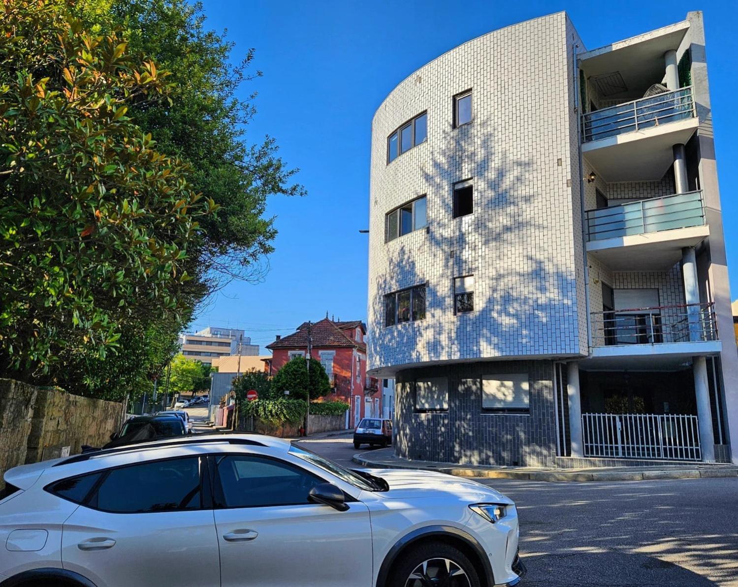 Modern Private Suite With Balcony & Bathroom - King And Queen Beds Vila Nova de Gaia Esterno foto